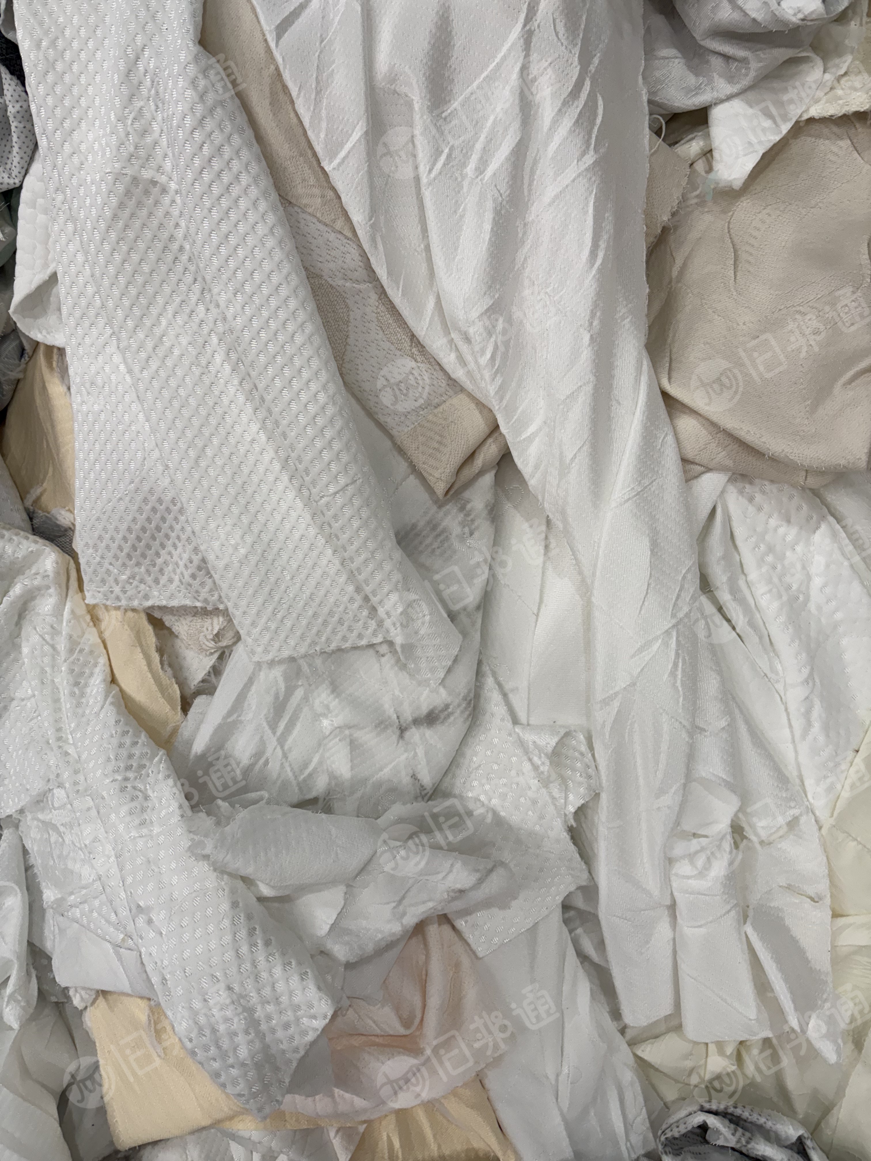 长期出售床垫厂边角料,空心丝,现货有10吨左右,货在浙江嘉兴