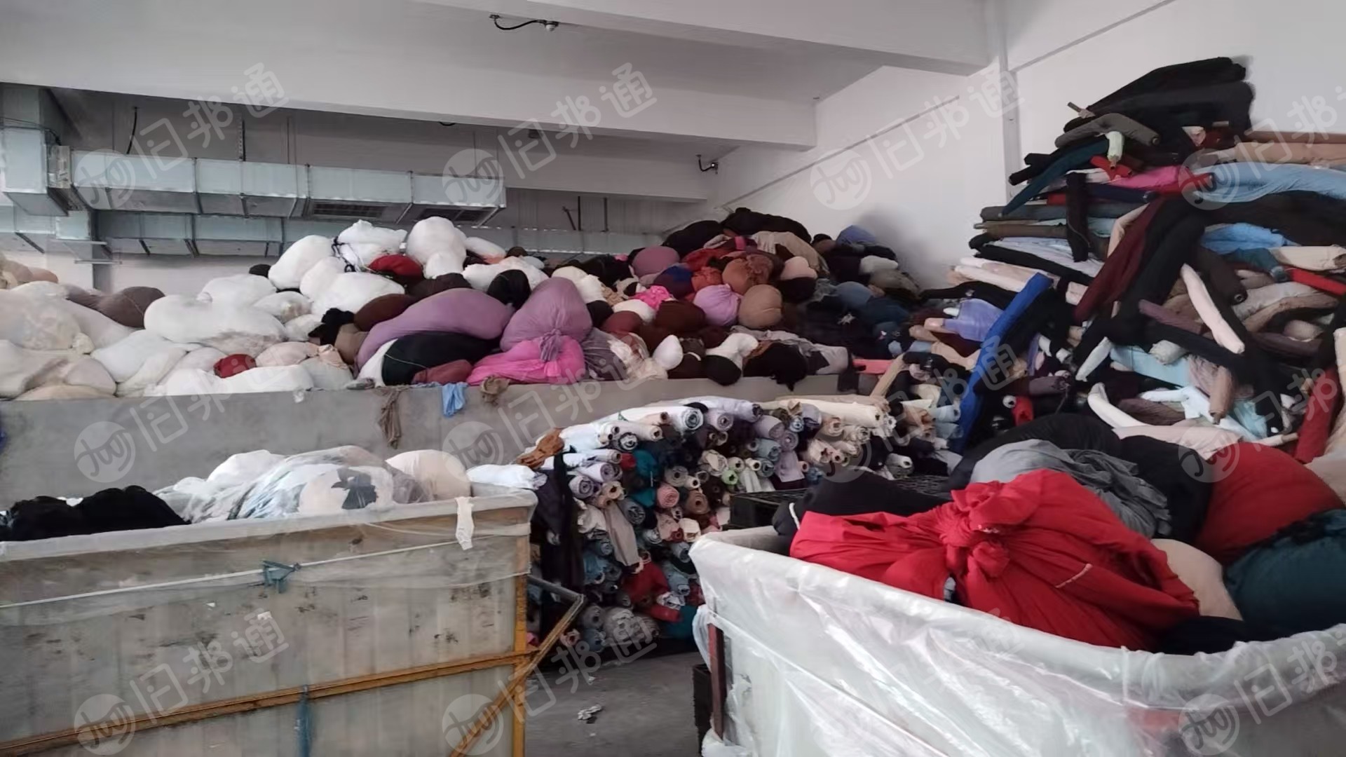 厂家长期出售锦氨废布棉废布，内衣厂下来的，棉占15%，不定期也有库存布卖，每个月废布80吨