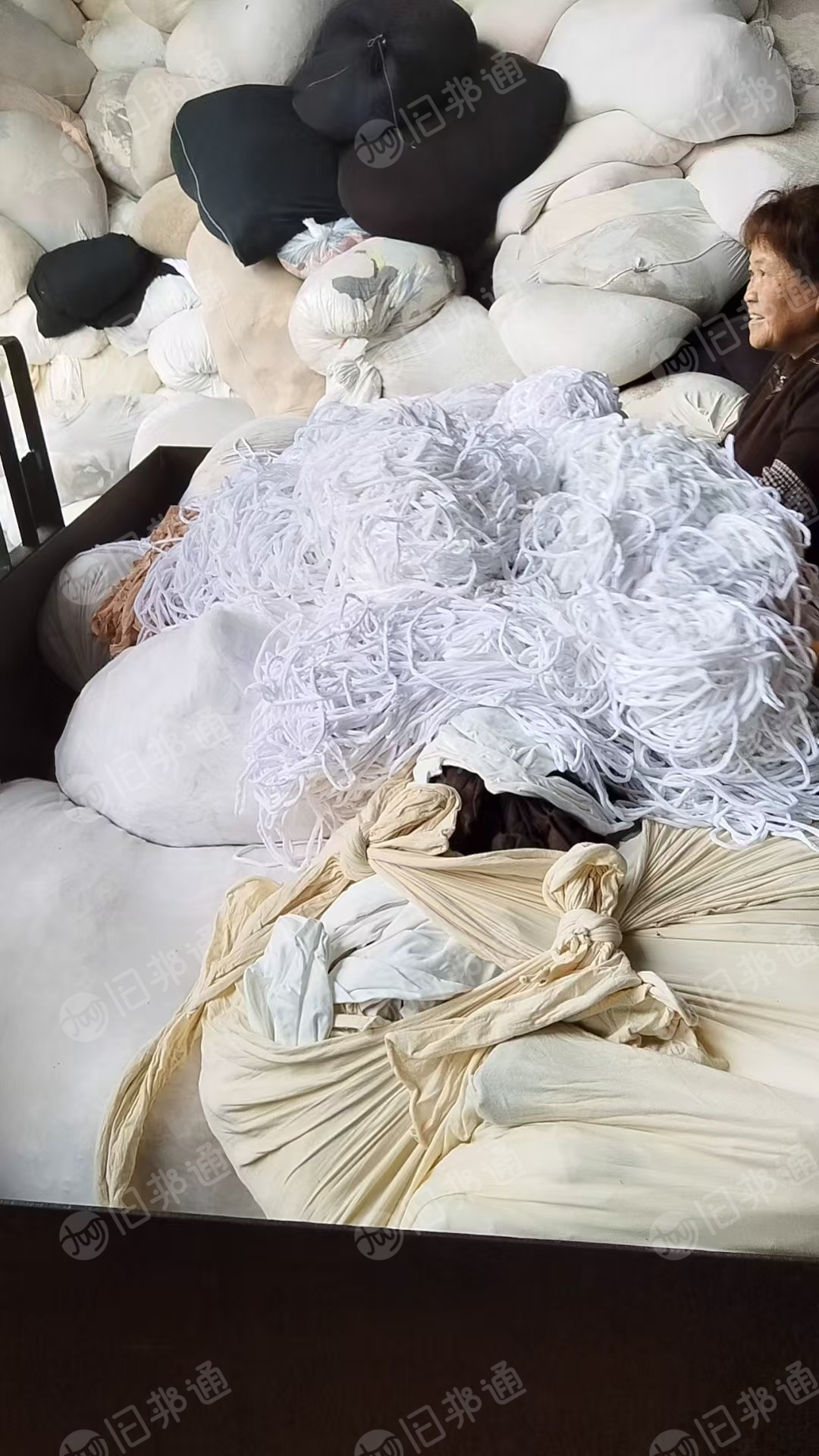 厂家长期出售锦氨废布棉废布，内衣厂下来的，棉占15%，不定期也有库存布卖，每个月废布80吨