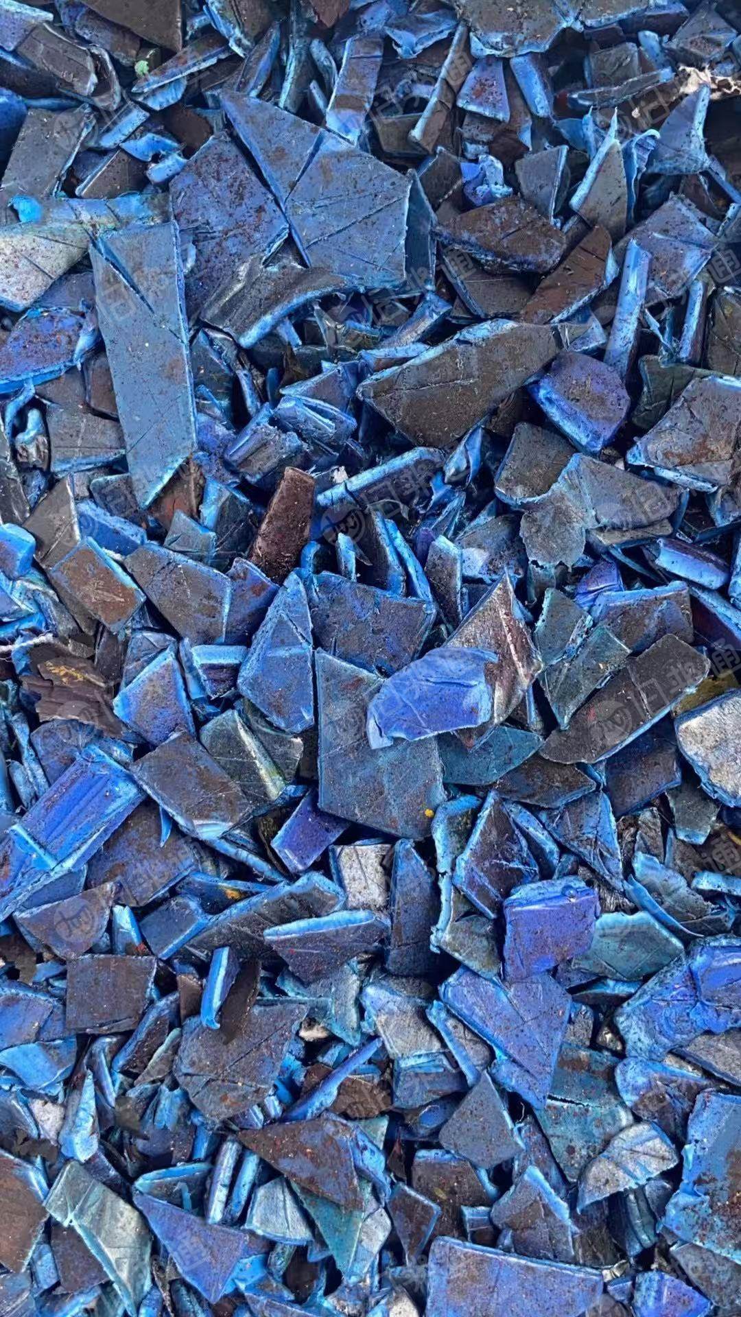 出售黑色桶盖破碎料，PP破碎料，也有HDPE破碎料，干粉未清洗，现货有60吨，货在浙江台州