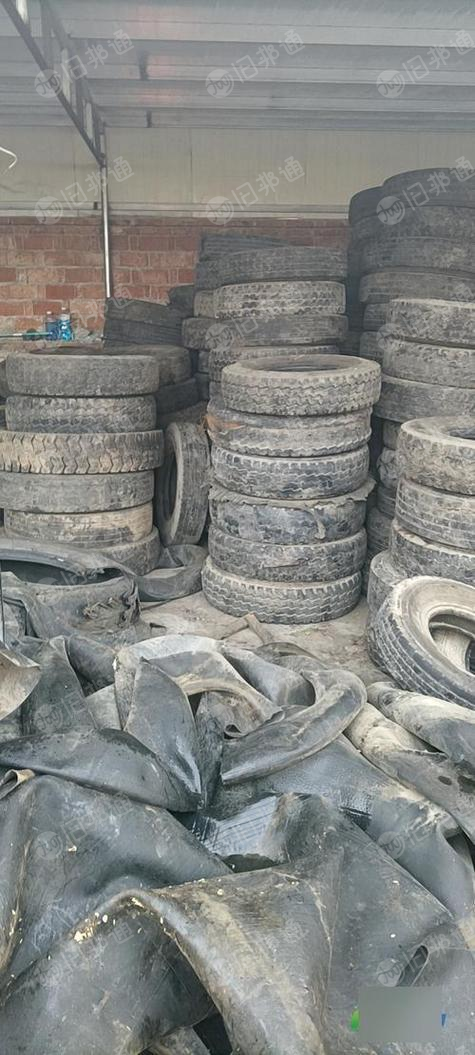 长期出售废旧货车轮胎，每星期9.6米一车