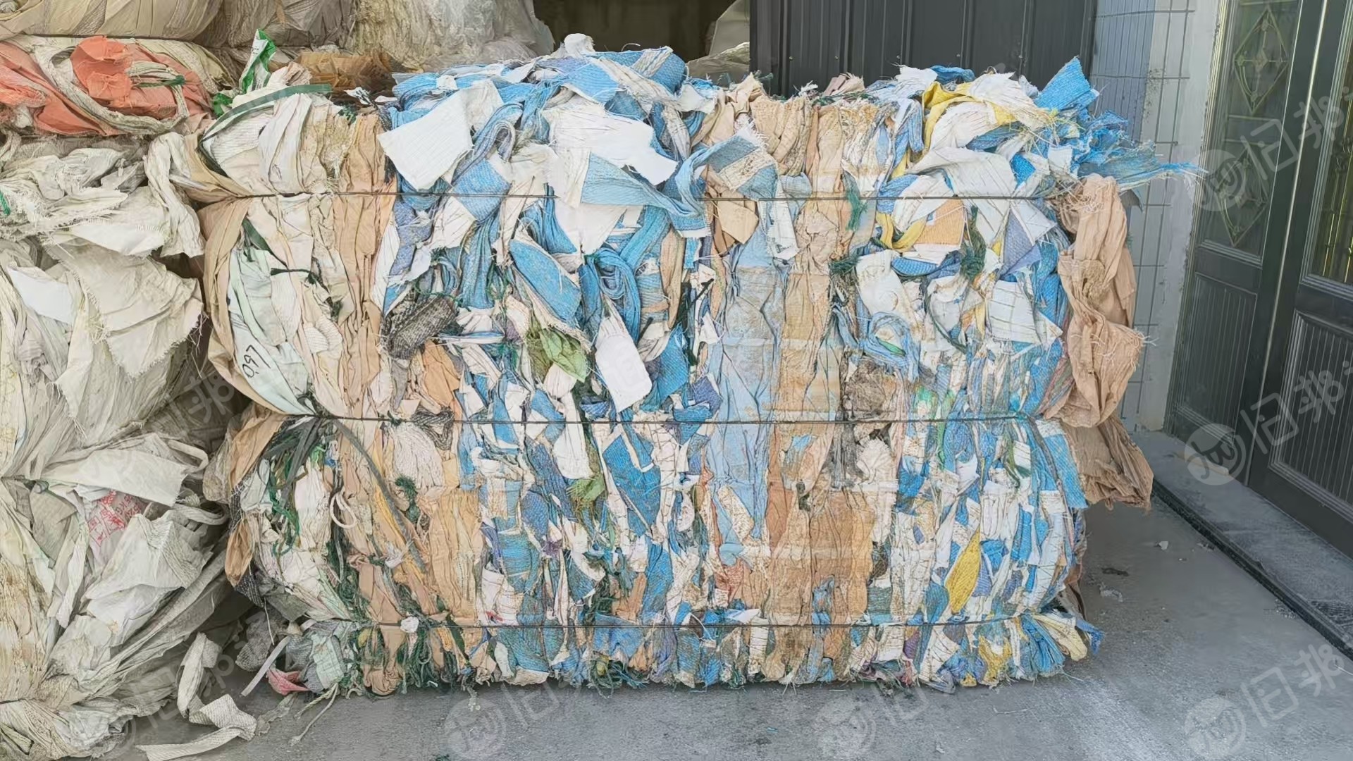 出售废旧吨包，白色和杂色两种，现货一挂车