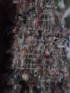 出售水洗杂膜料，三级花膜，现货10吨左右