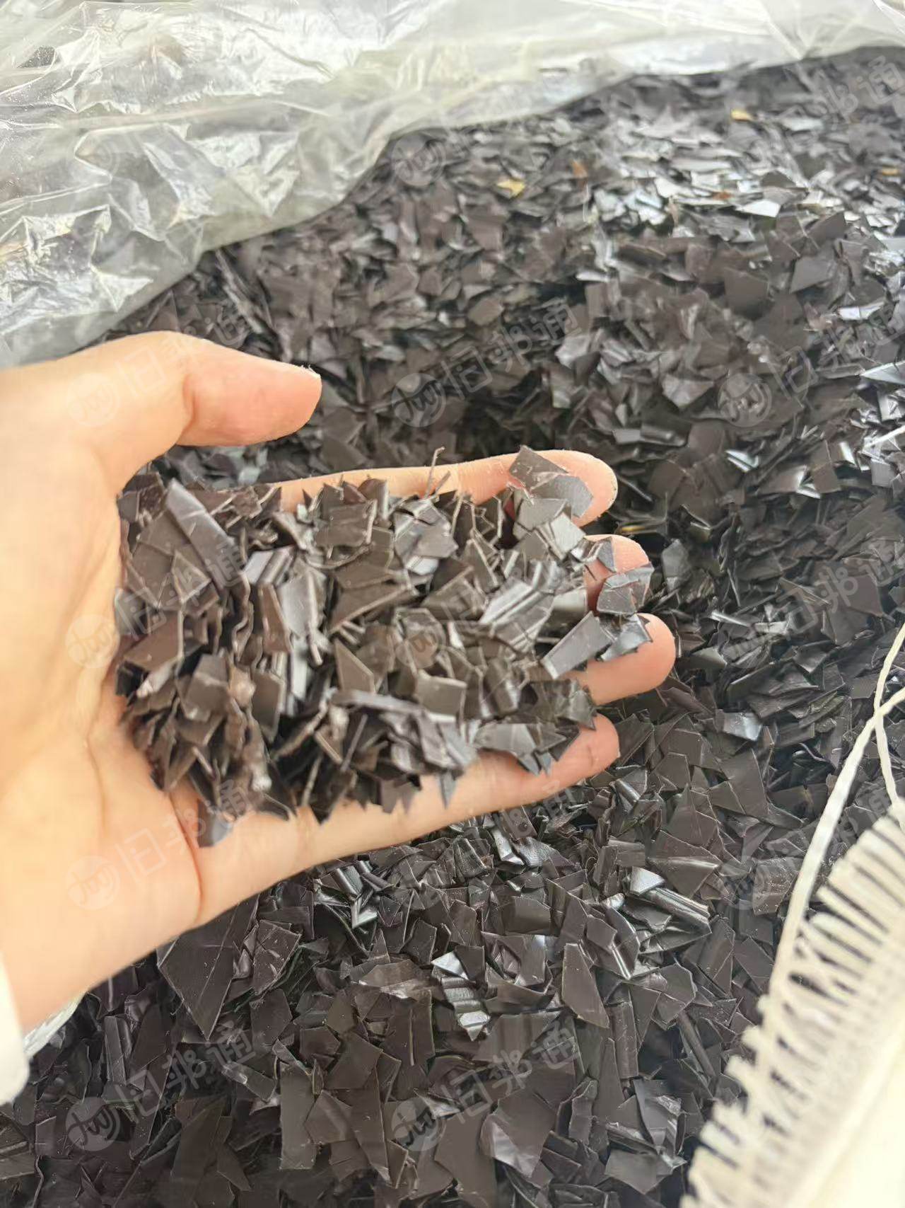 出售食品级pp吸塑盒破碎料，月供200吨