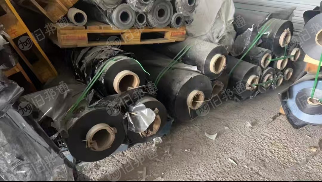 长期出售黑色车窗玻璃膜，原膜，厚度3.5-3.8，现货10多吨