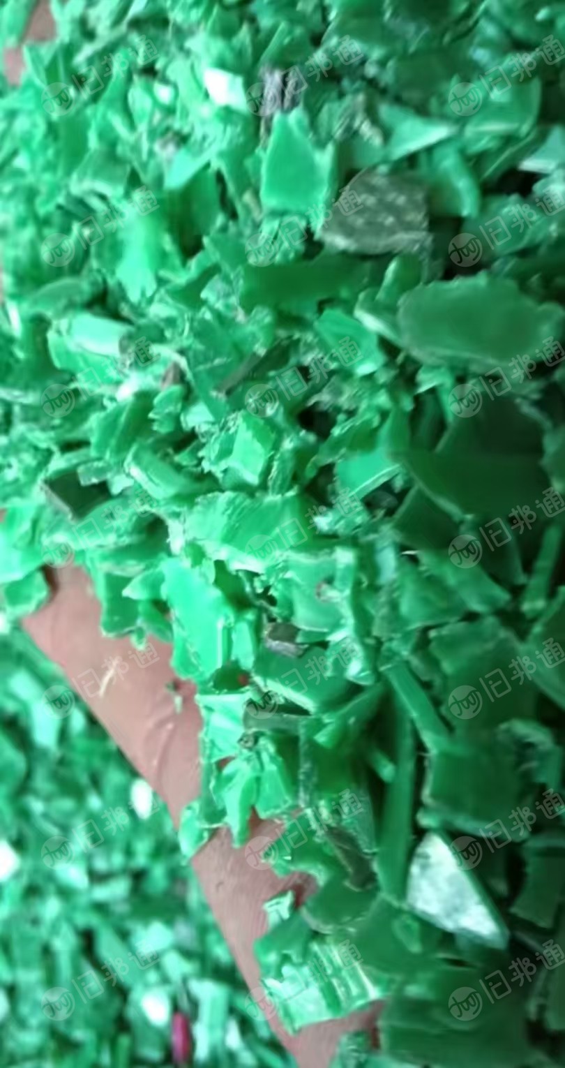 出售水洗pet打包带破碎料，现货够车