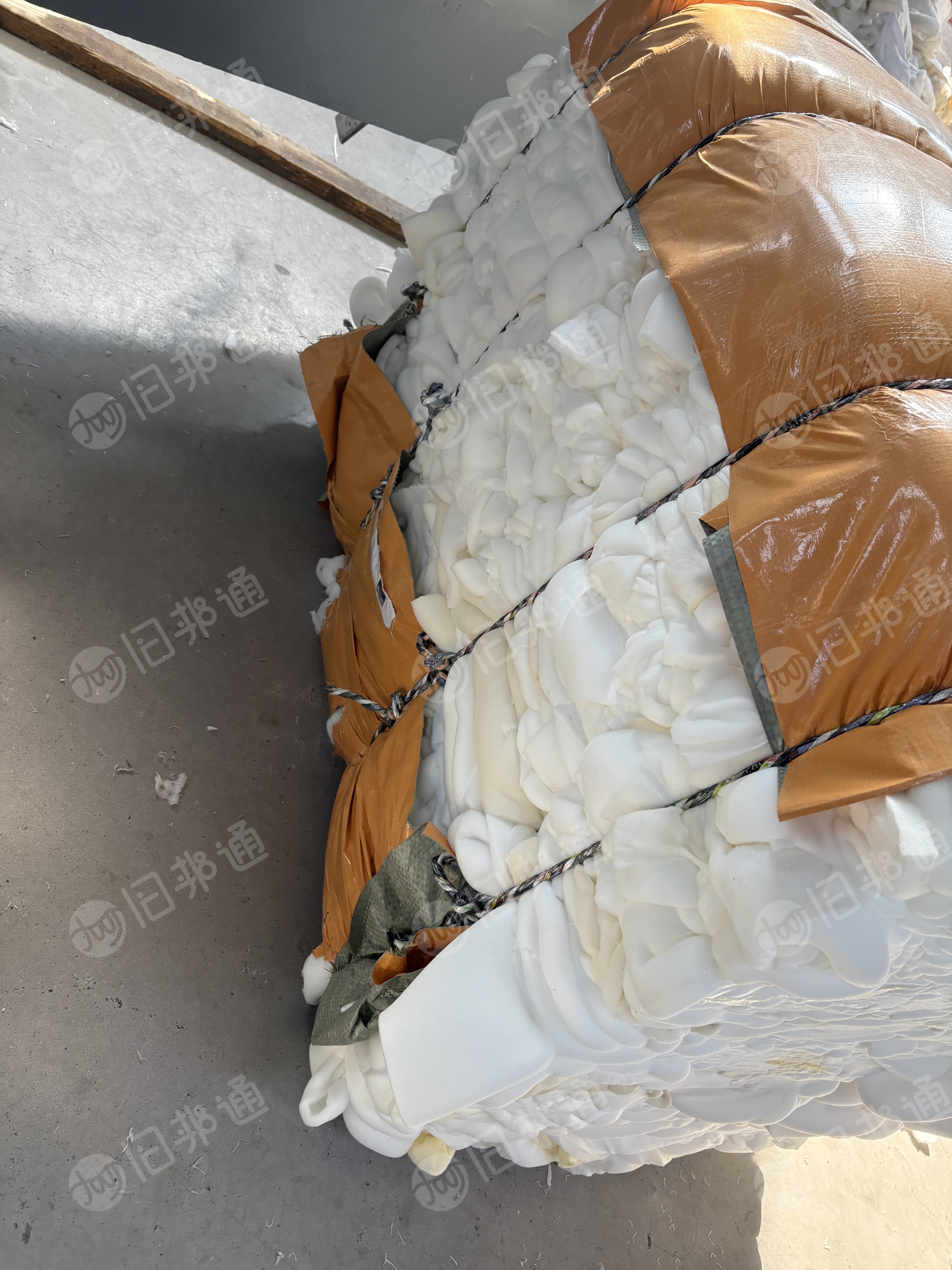 长期出售床垫厂下来的海绵边角料,废海绵,厂在浙江嘉兴