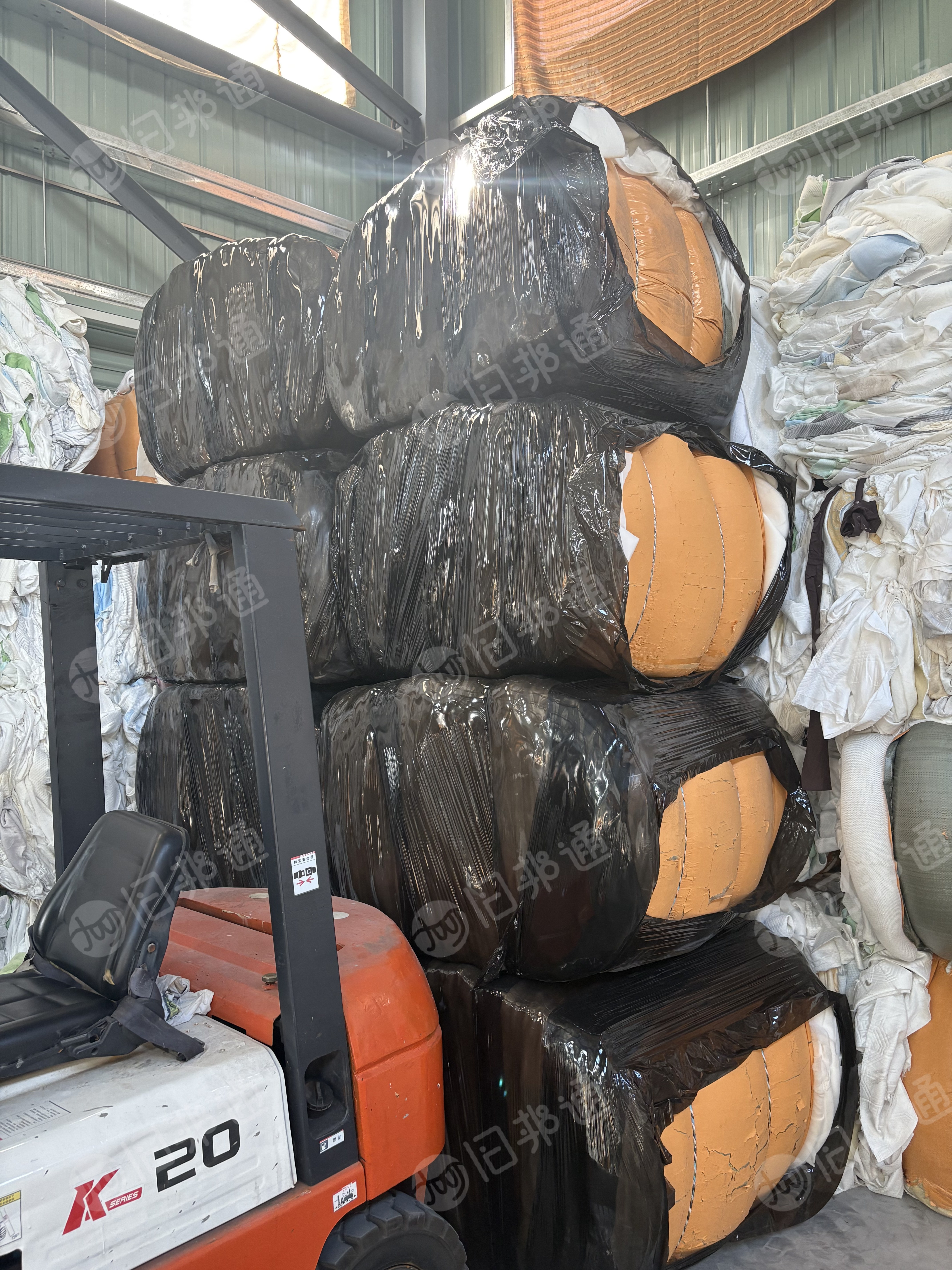 长期出售床垫厂下来的海绵边角料，废海绵，厂在浙江嘉兴