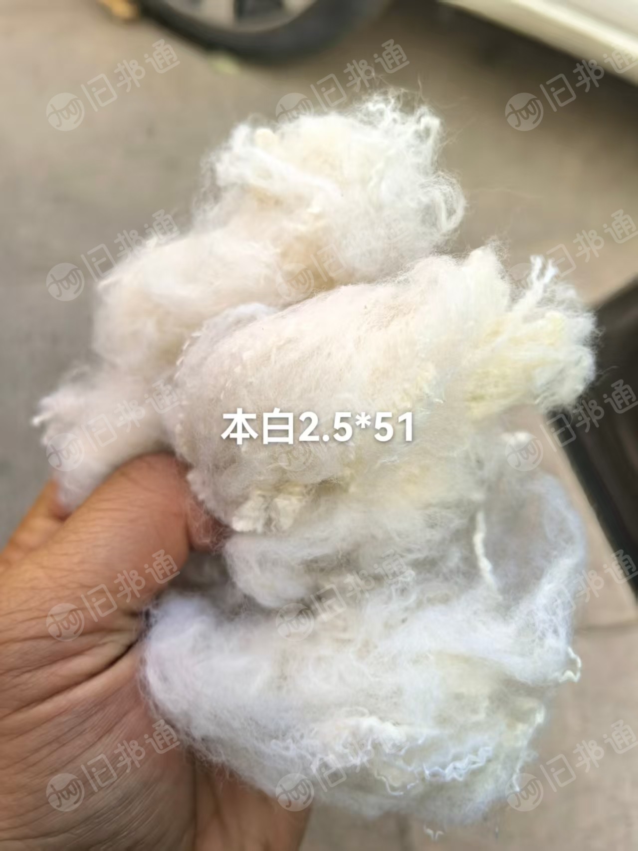 化纤厂长期出售涤纶纤维，化纤纤维，涤纶短纤，什么颜色D数都有，厂在江苏苏州