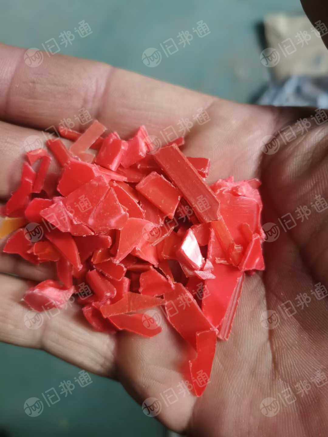 求购荔枝筐破碎料,透明,粉,绿,蓝,干粉水粉都收,造粒用