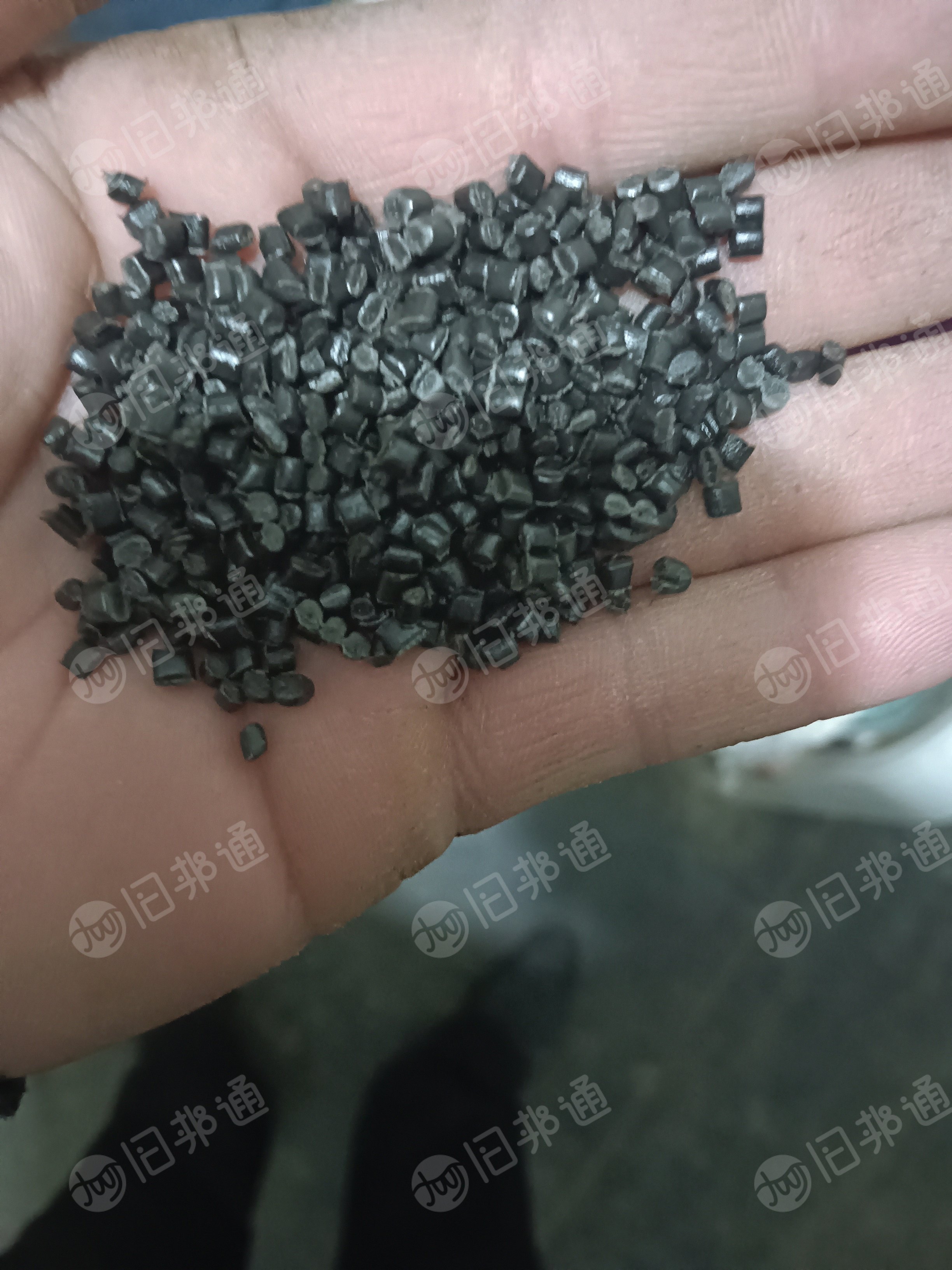 出售pe颗粒，杂膜颗粒，大棚颗粒，二白颗粒