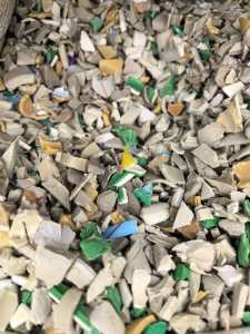 出售PPR管破碎料，现货一挂车，每个月100多吨