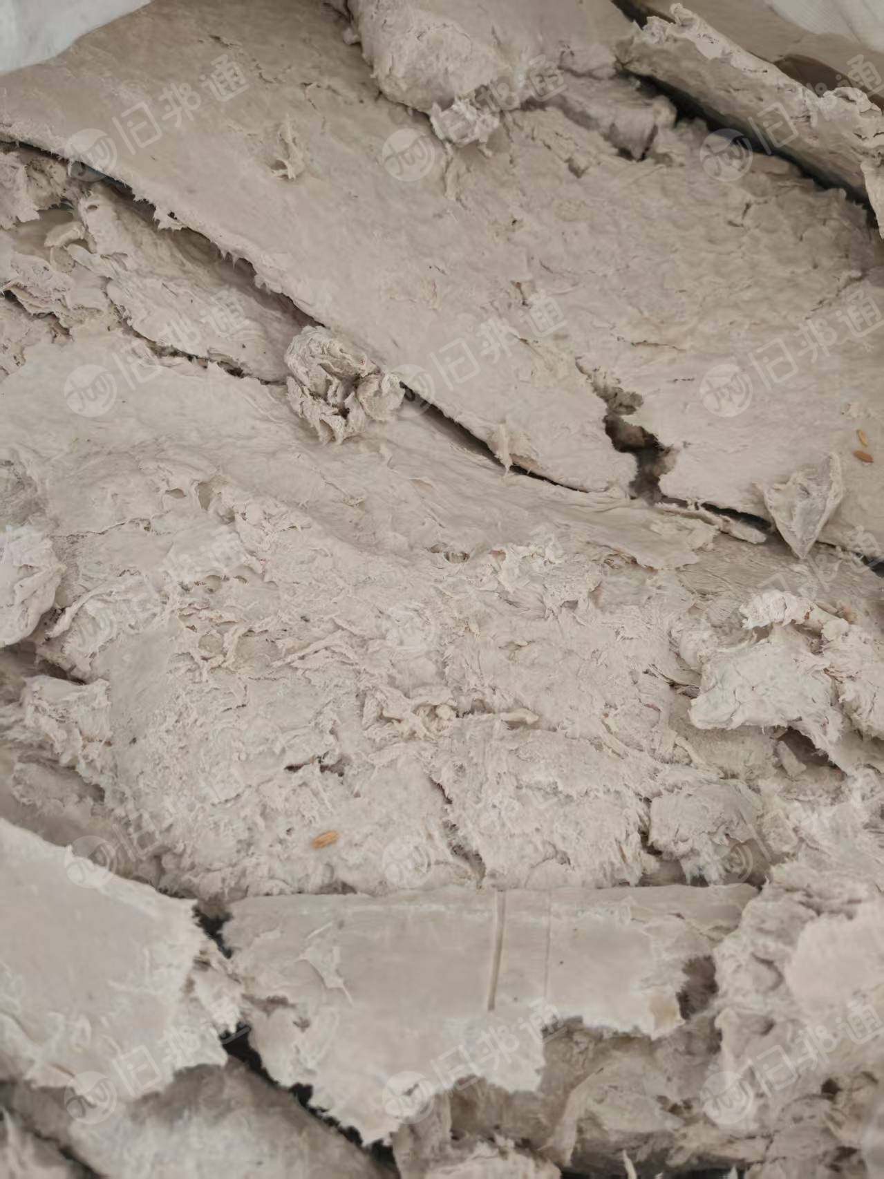 长期出售生产硅油纸下来的落地纸浆，含水65%