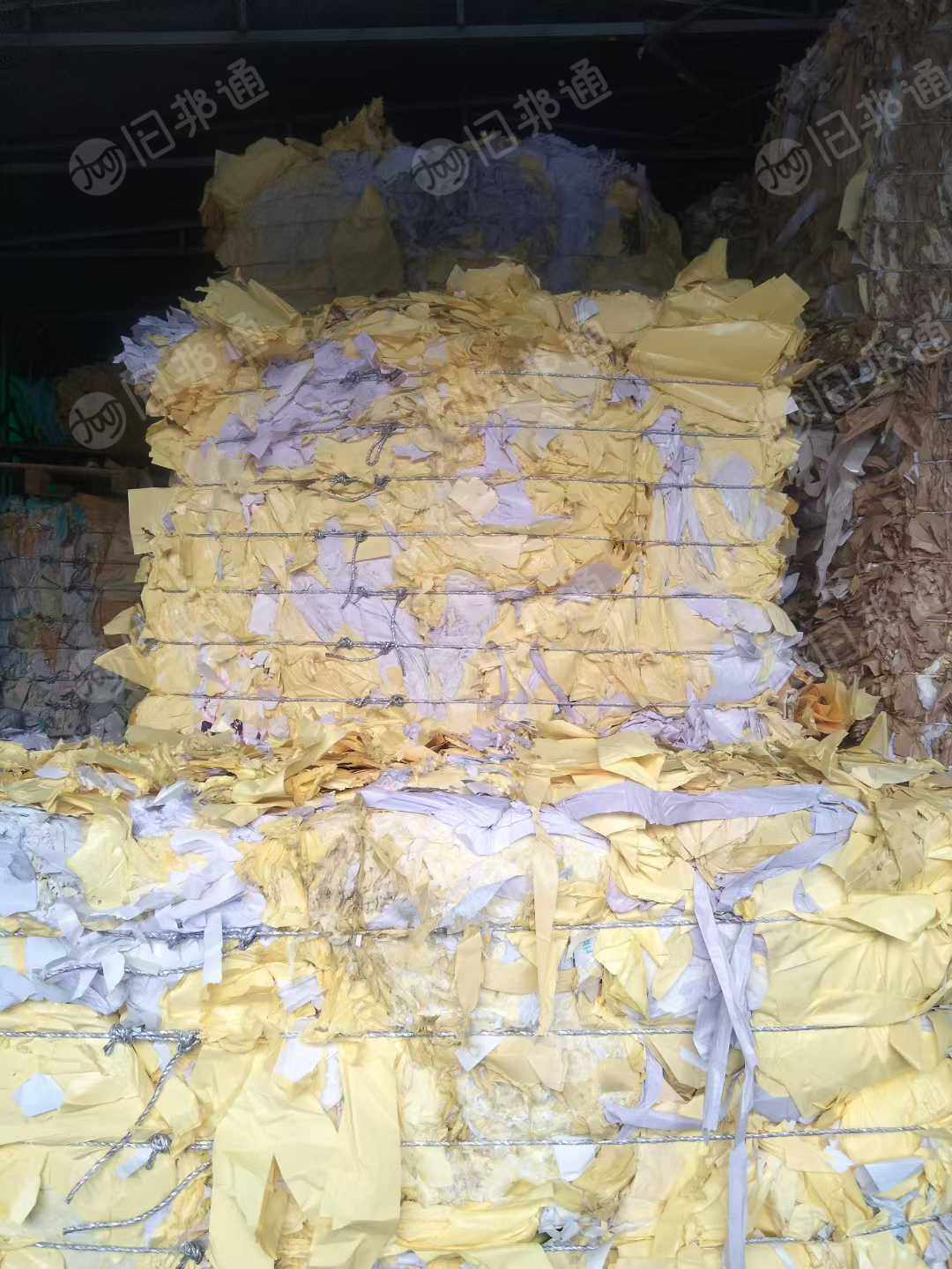 长期出售黄白淋膜纸废料，单面膜