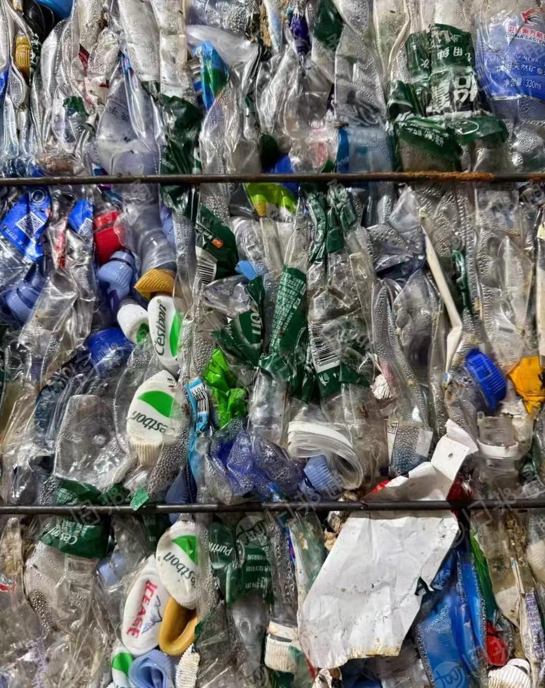 长期出售pet瓶砖压块，基本是白瓶