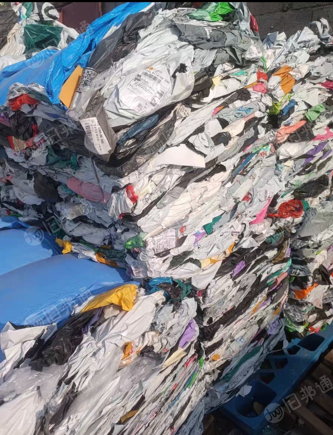 长期出售电商工厂下来的干造快递袋废料，已挑拣压包，可直接上机