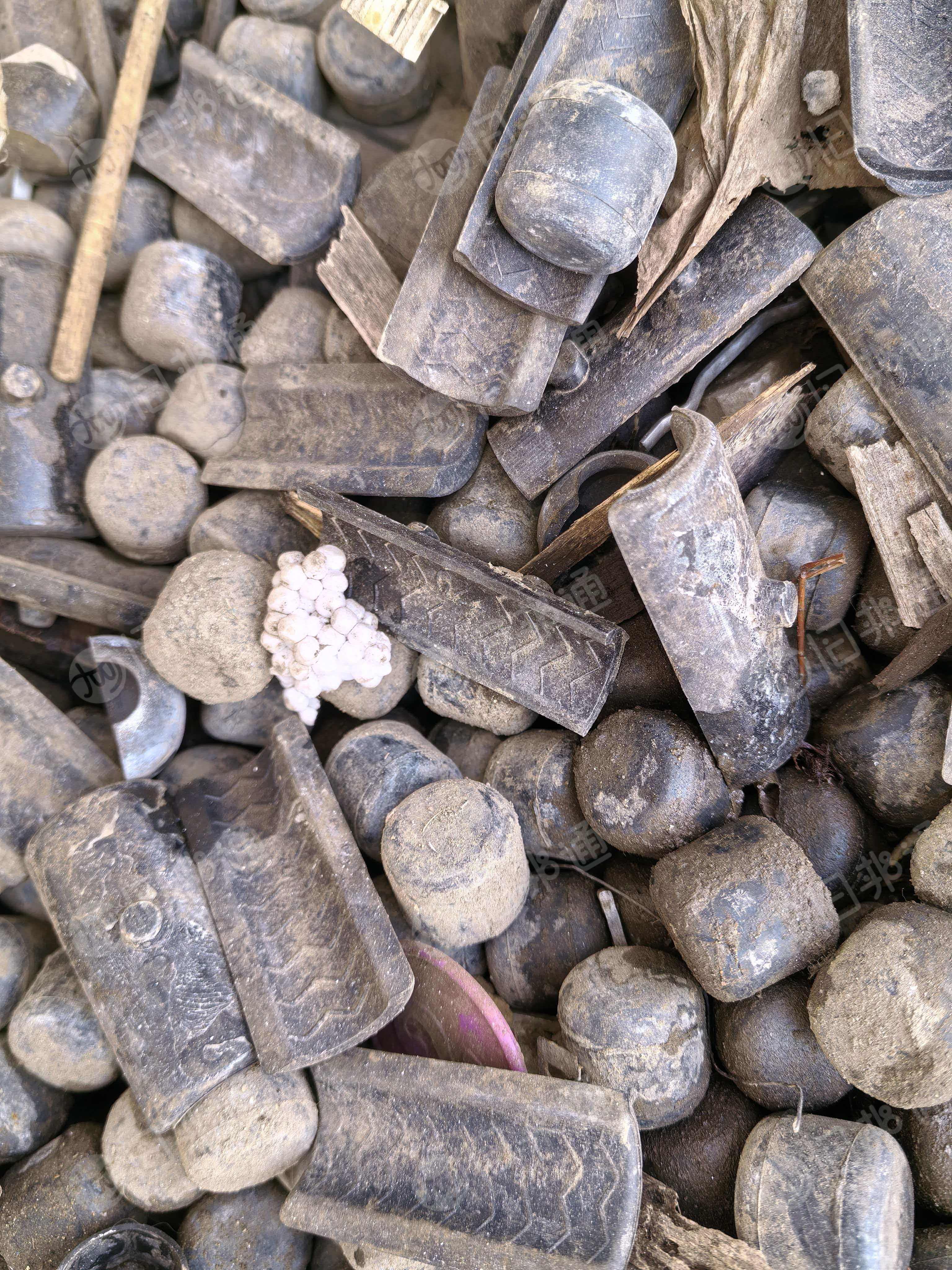 出售机械拆解下来的橡胶料