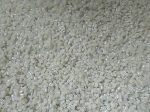 出售吊瓶颗粒，过100目的，现货10吨左右