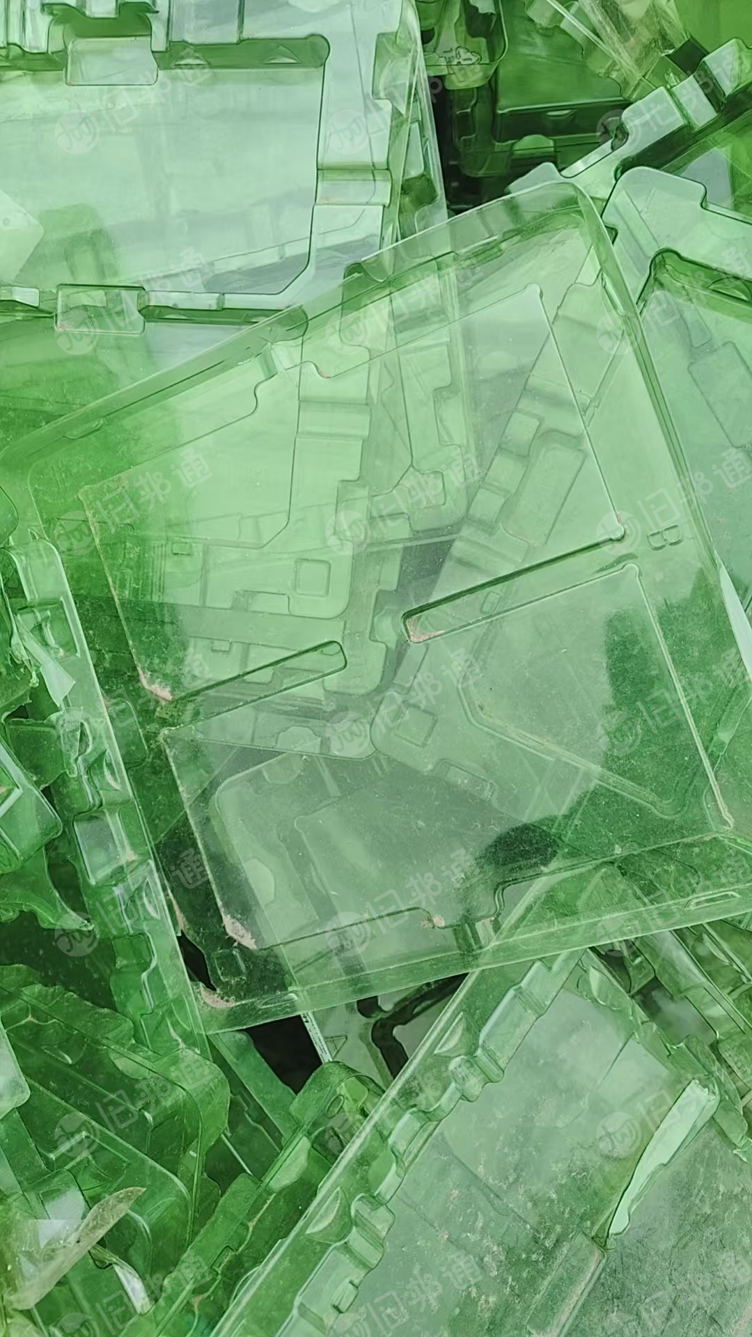 出售PET吸塑盒毛料，黑色透明色透都有，现货16吨，年供700吨