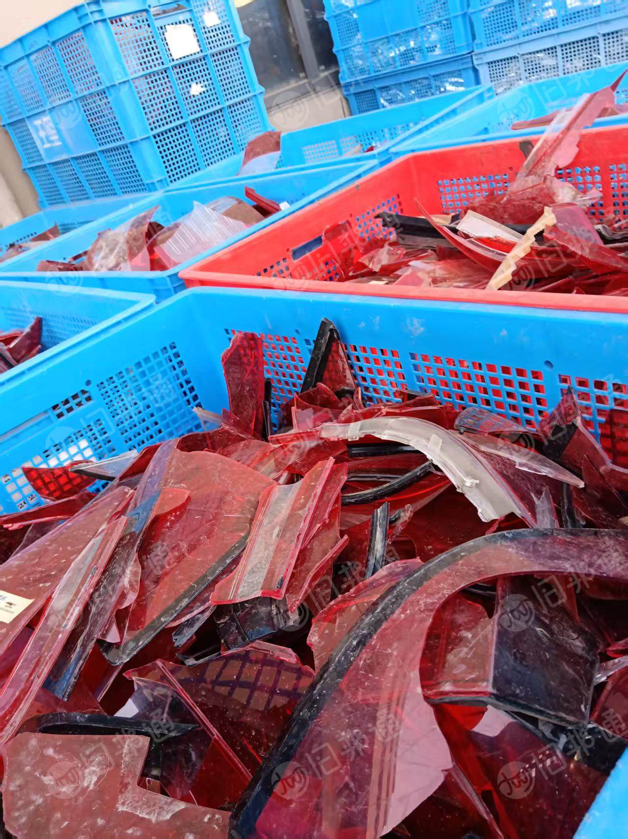 出售红色亚克力废料，汽车尾灯，长期有货