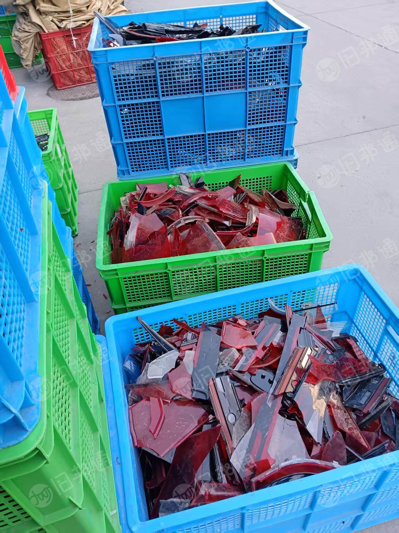 出售红色亚克力废料，汽车尾灯，长期有货