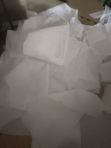 长期出售做衣柜下来的含钙粉的，pp无纺布边角料，210D牛津布