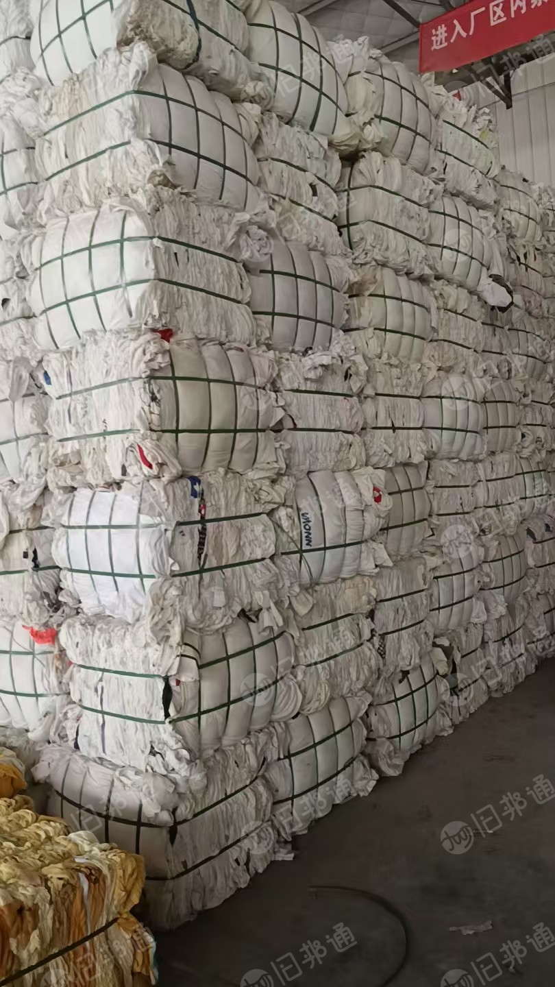 长期出售旧衣服大白，大白开花料，月供200吨