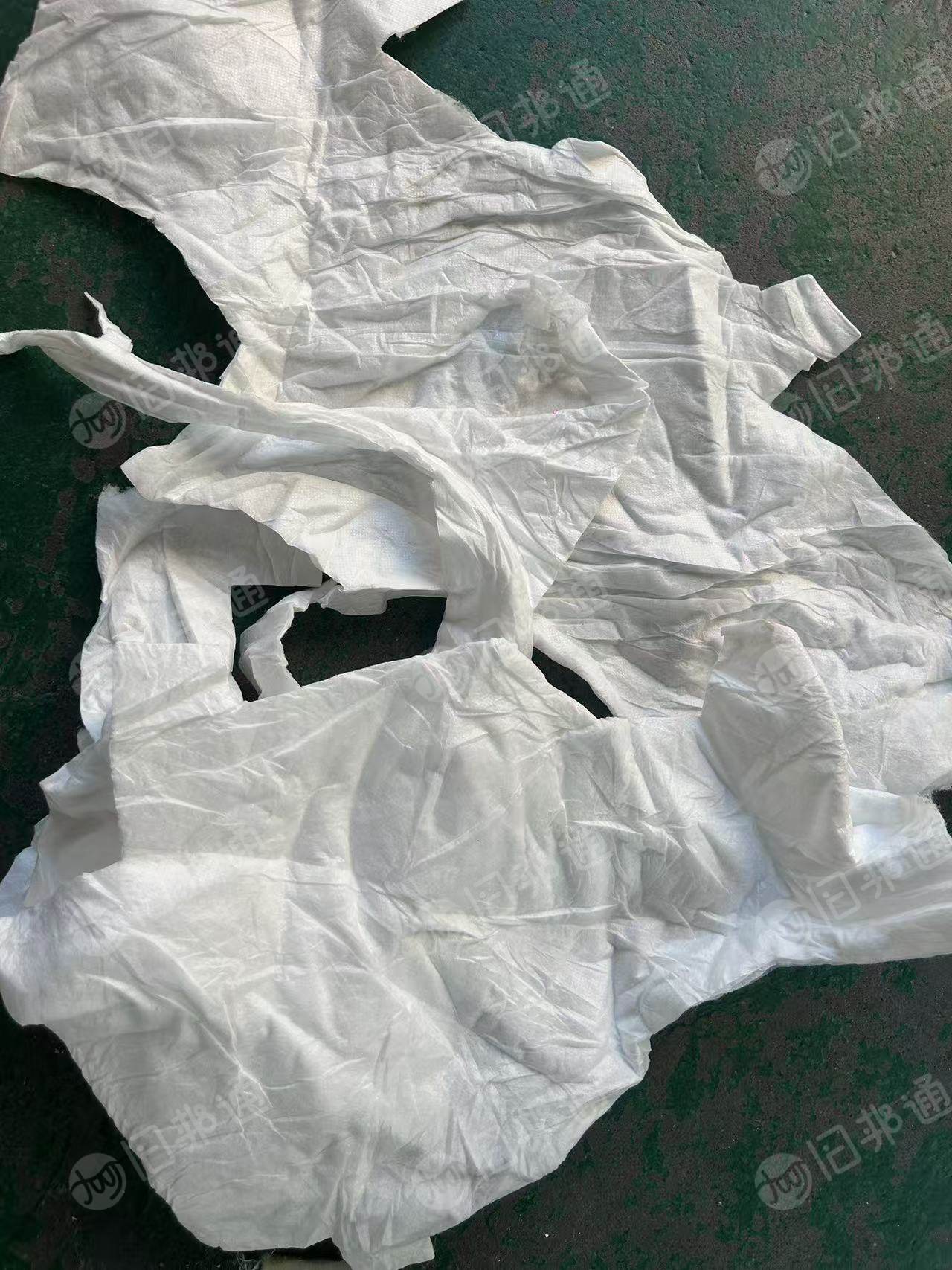 长期出售白色吸音棉边角料，隔音棉边角料，PET复合PP材质，月供6吨左右，货在广东惠阳