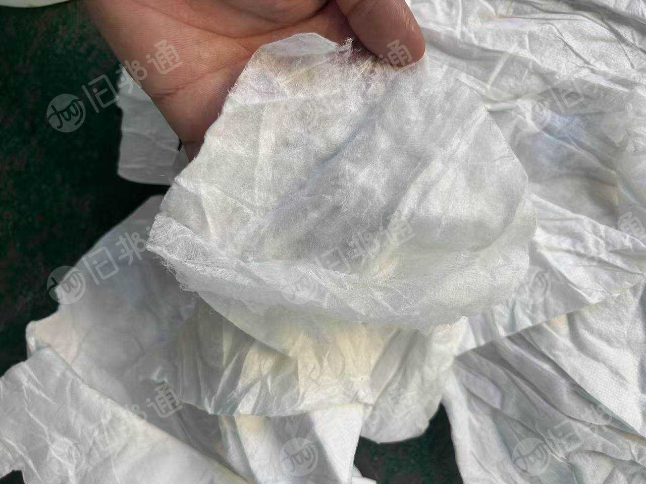 长期出售白色吸音棉边角料，隔音棉边角料，PET复合PP材质，月供6吨左右，货在广东惠阳