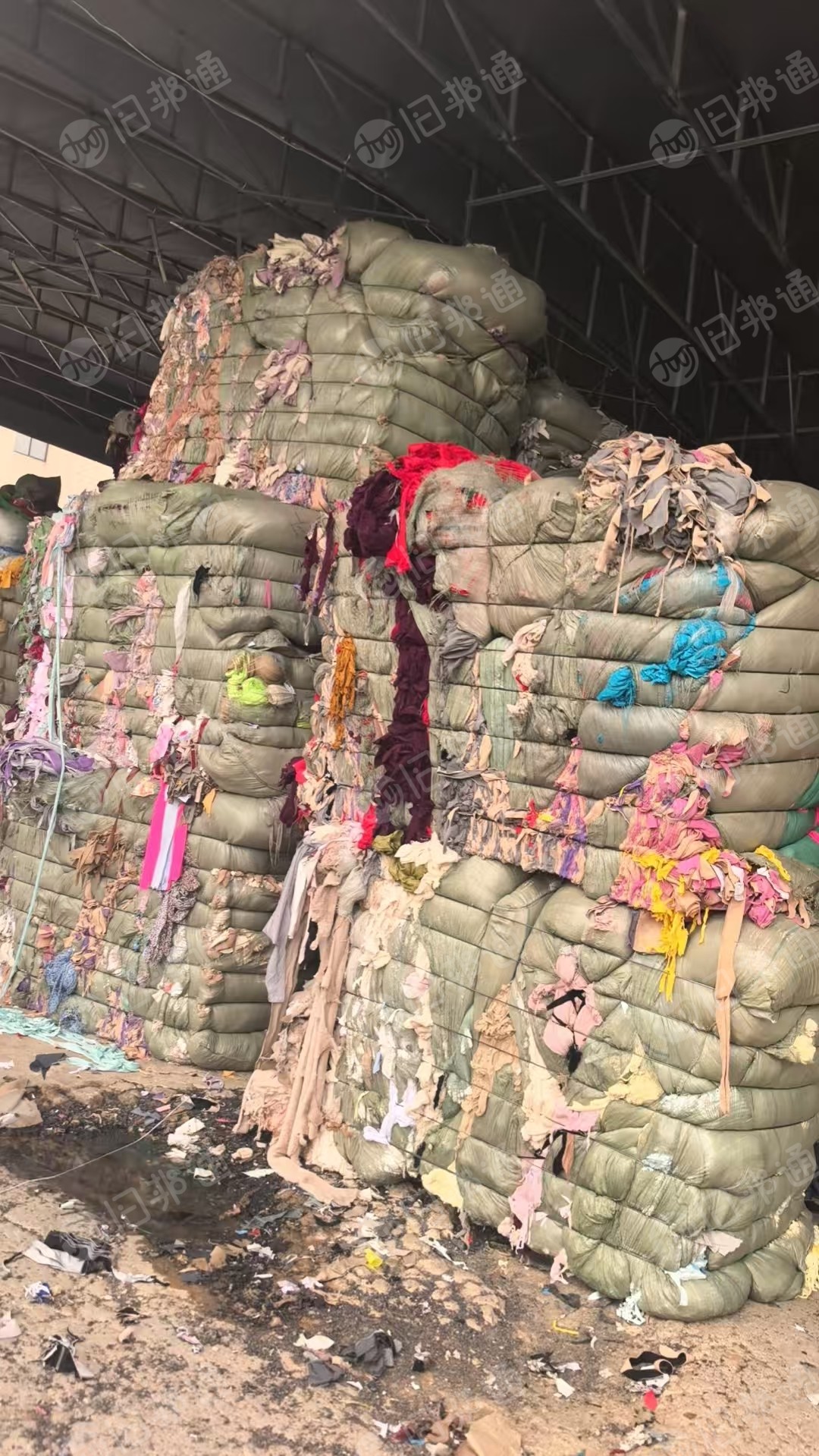 长期大量出售氨纶废布，氨纶造粒布，有分黑色，混色，一级二级浅色，月供2500吨，货在浙江金华