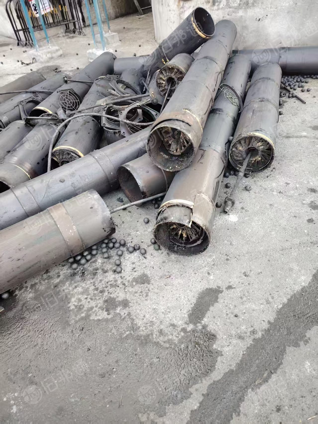 出售PP除雾器管道毛料，碳素厂下来的，有100多根，长期有货