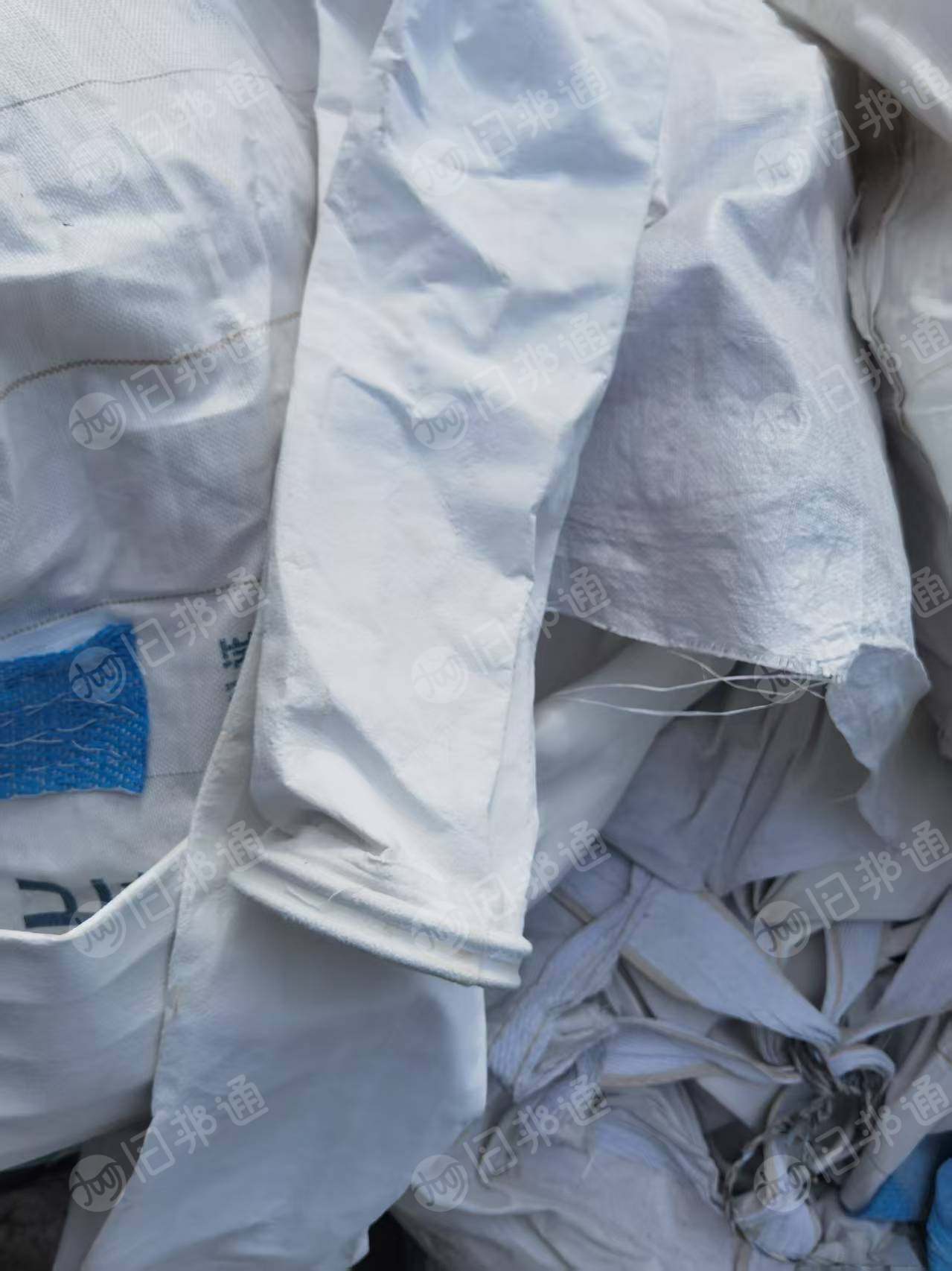 出售涤纶除尘布袋废料，厂里的货，现货7吨左右，应该是常温或低温的