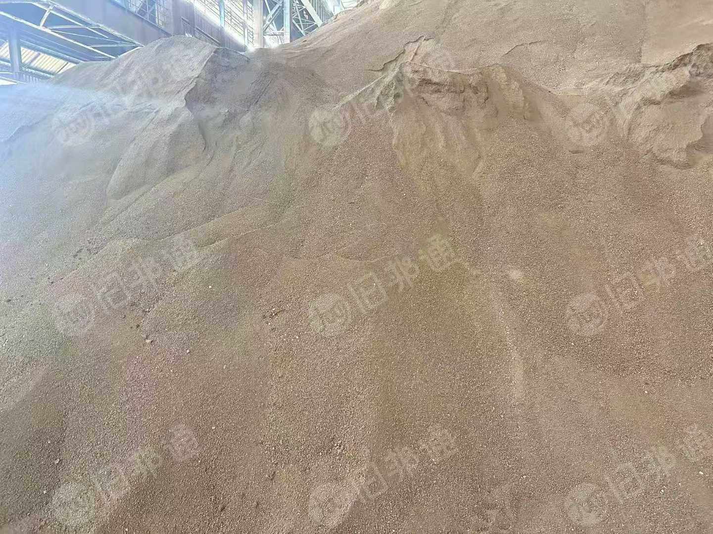 出售韶钢细钢渣0-12毫米，0-7毫米出售，月供两万吨以上