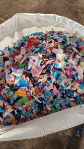 出售未吹标的花乙破碎料，现货10吨