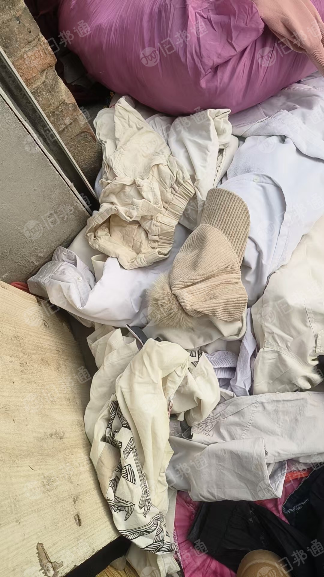 长期出售旧衣服大白，白料，开花料，现货只有七八吨，货在河北衡水