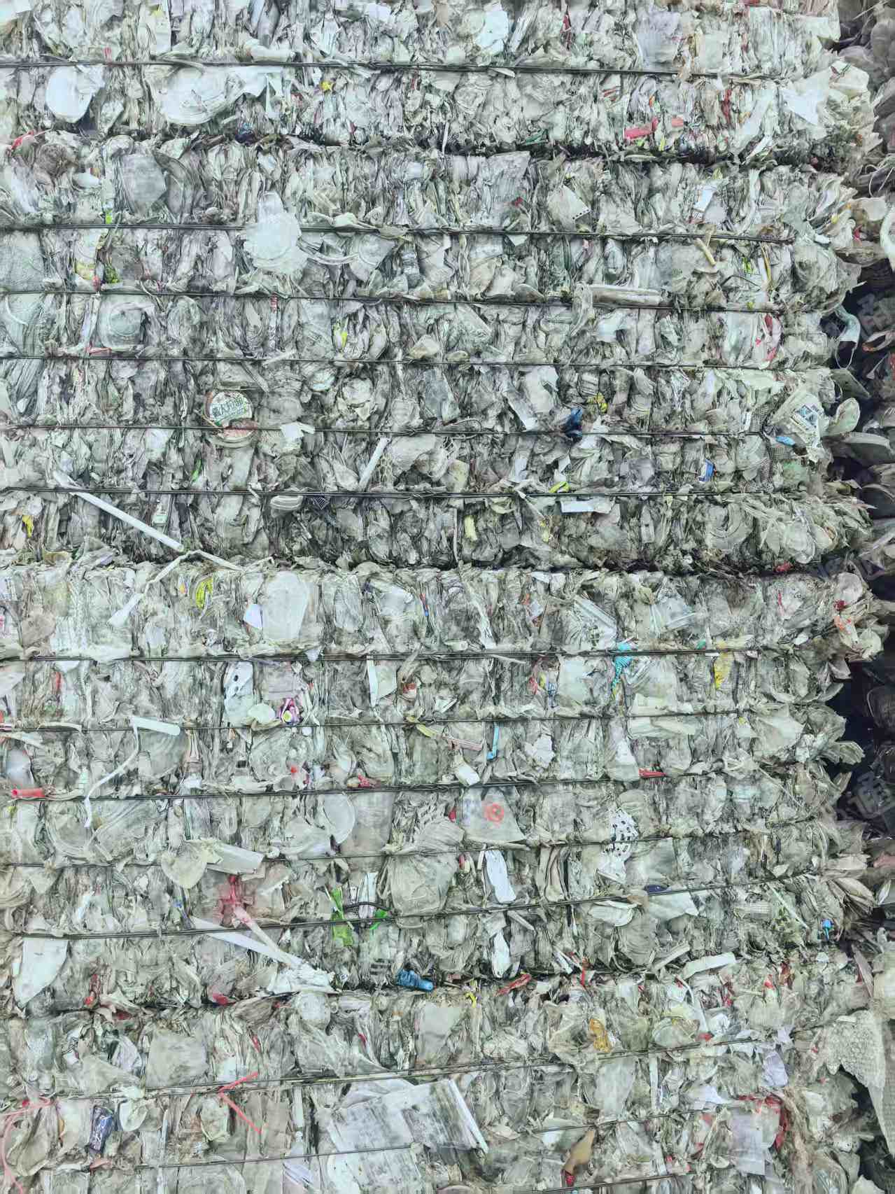 长期出售餐盒压块，带百分之10的奶茶杯，现货一挂车