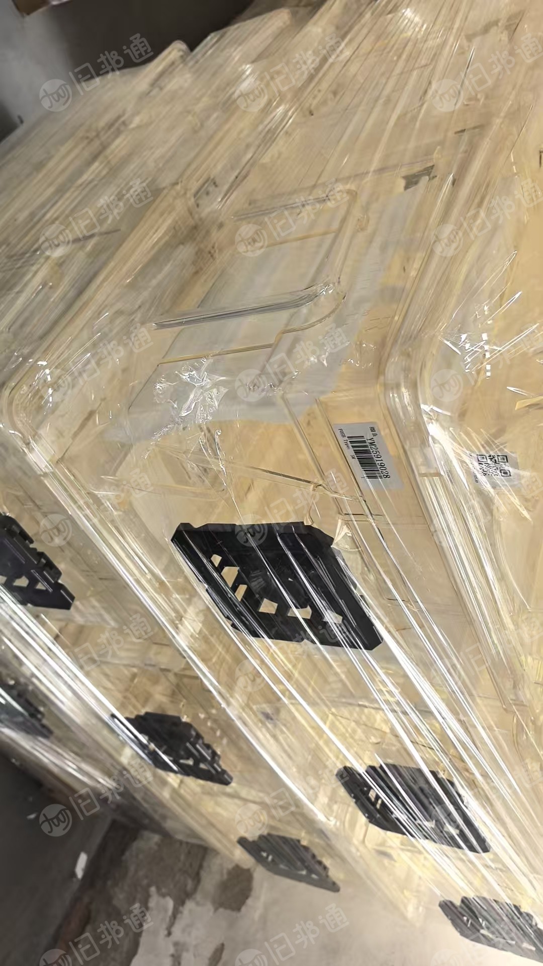 长期出售晶圆盒上拆出来的PBT树脂破碎料，日本的产品，不加纤维不阻燃的