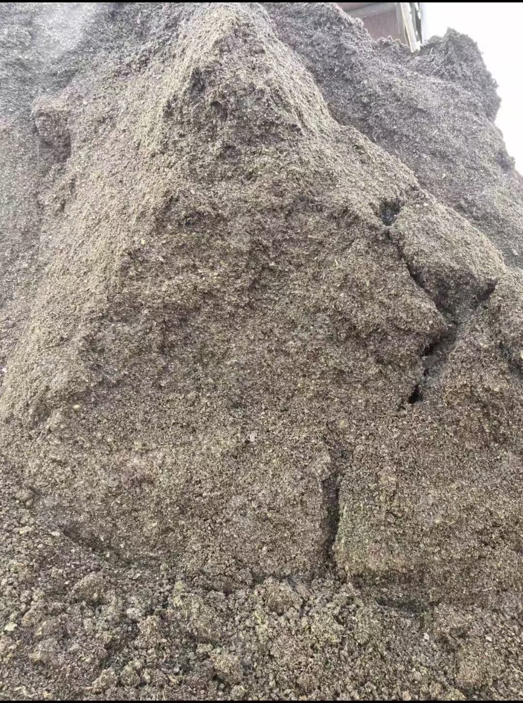 出售蘑菇菌渣料，无杂质，可燃烧，现货百来方