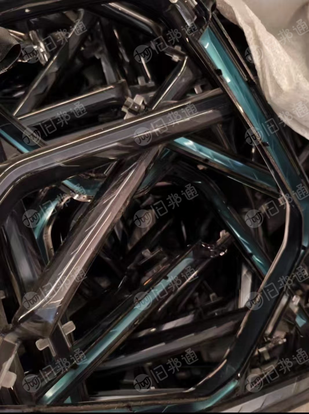 长期出售汽车下来的灯壳,ABS/PC灯壳毛料,带胶