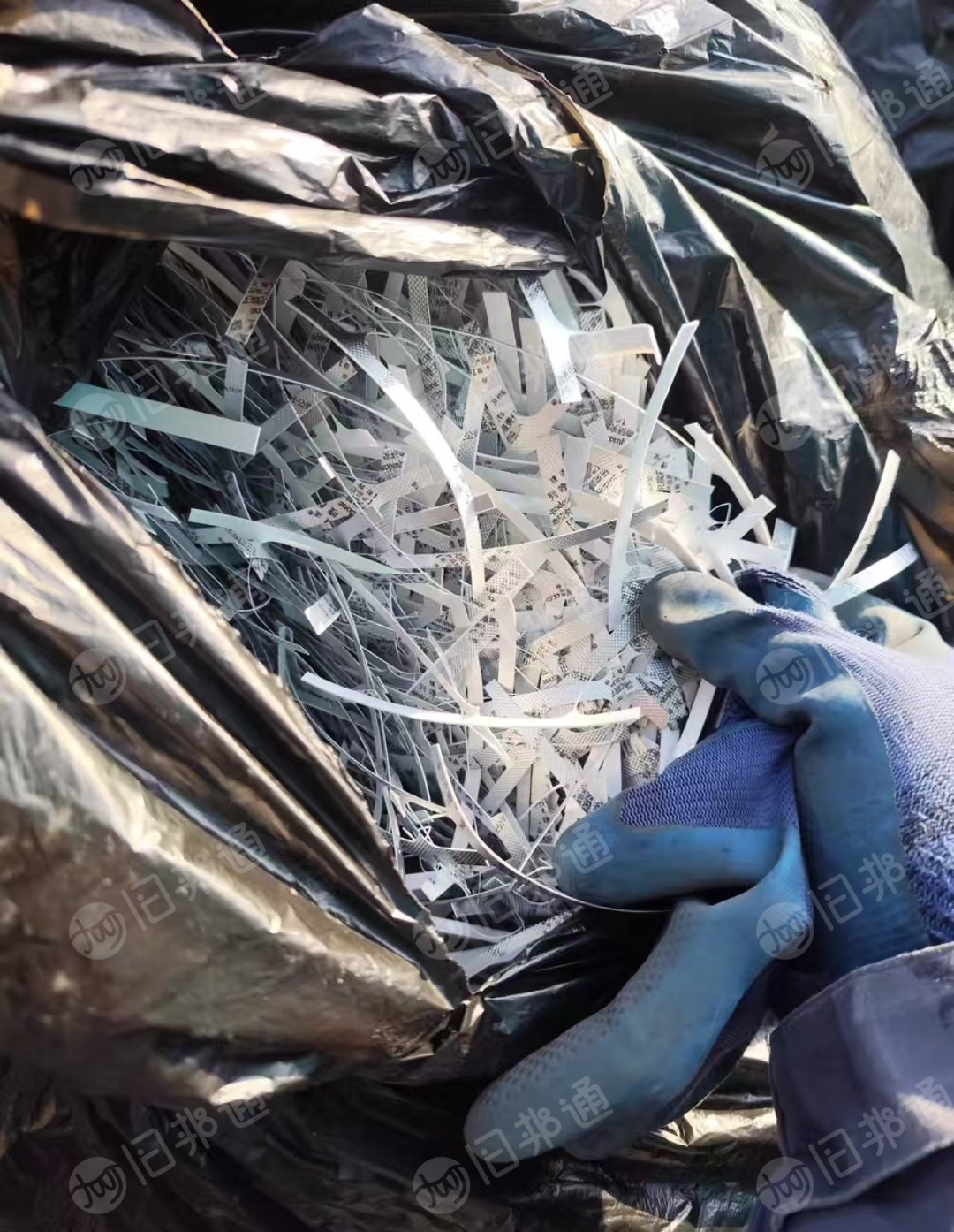 长期出售药盒片剂废料，铝塑药板边角料，一面铝箔一面pvdc