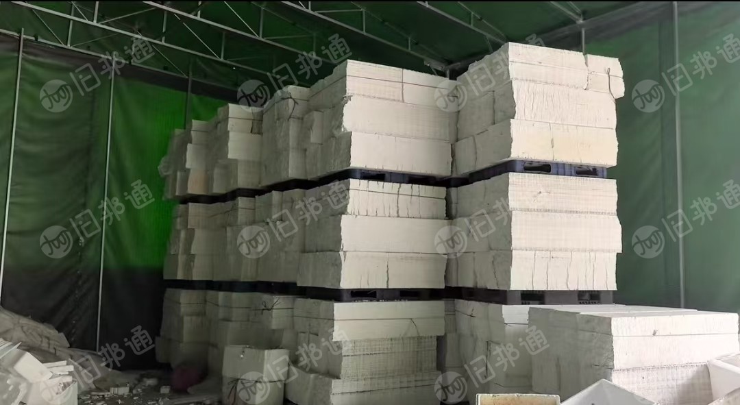长期出售泡沫冷压块，厂货和社会料混和，现货19吨