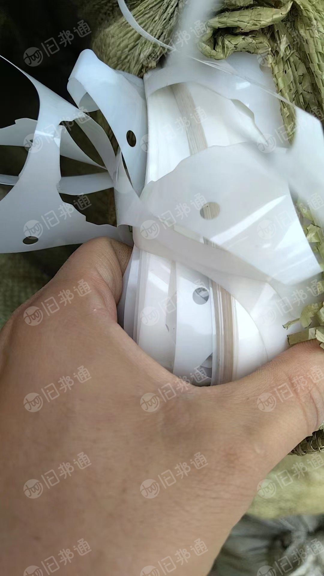 长期出售电子厂下来的pet电机膜，白色蓝色都有，白色占比多