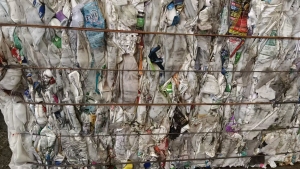 出售大小白压块，长期有货