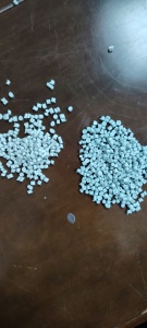 出售装聚氯乙烯树脂粉末的乳白袋子造的颗粒，乳白袋颗粒