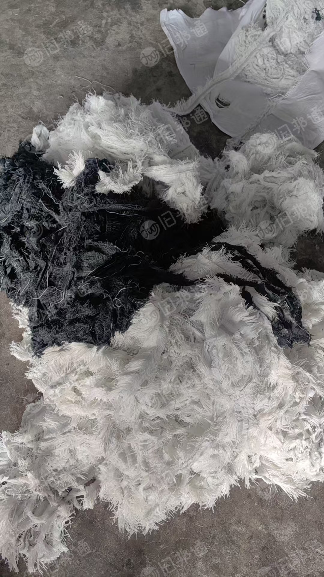 长期出售废布，废纱，统货走，什么材质都有，化纤占比比较多，现货几十吨