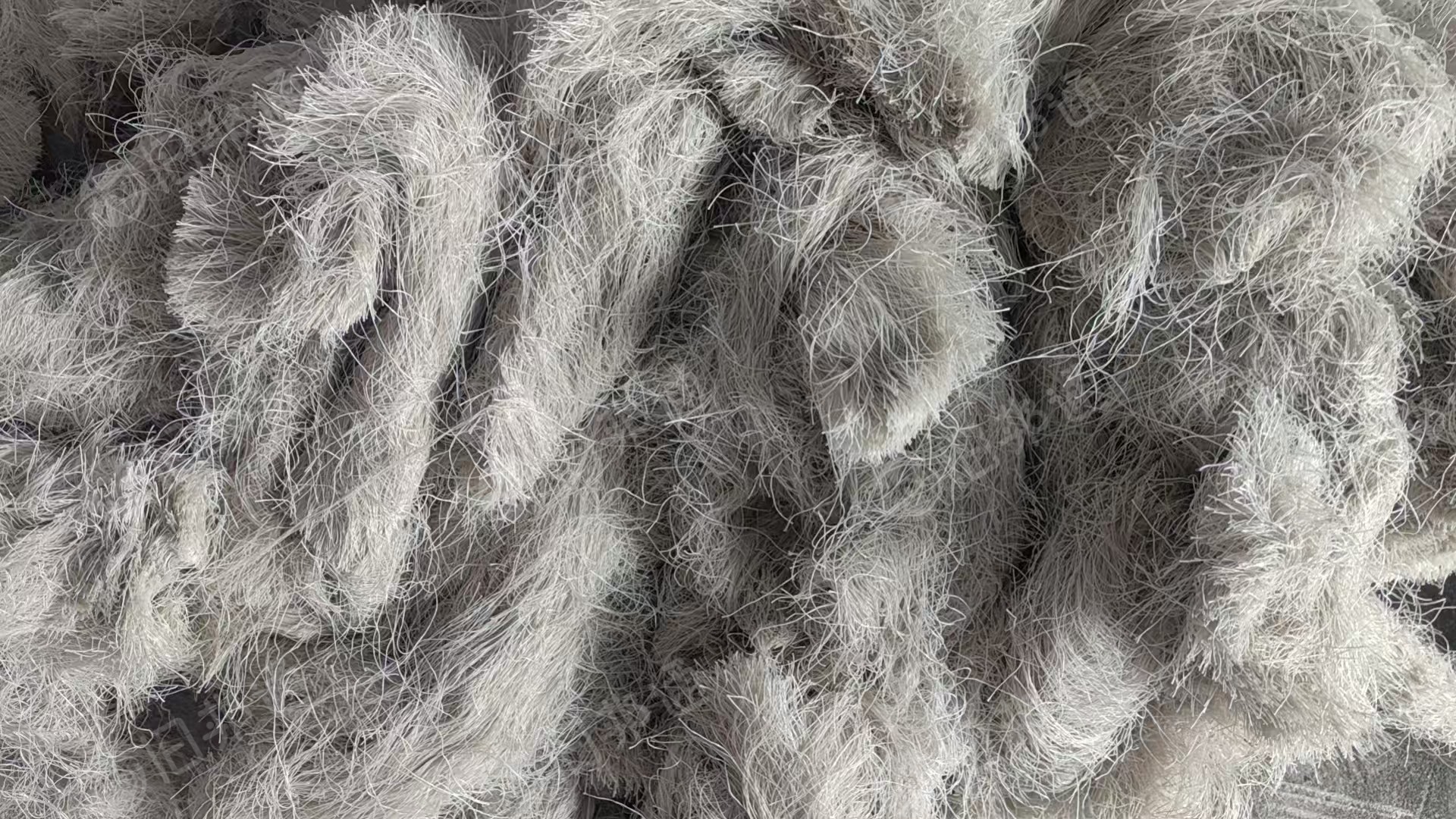 长期出售废布，废纱，统货走，什么材质都有，化纤占比比较多，现货几十吨