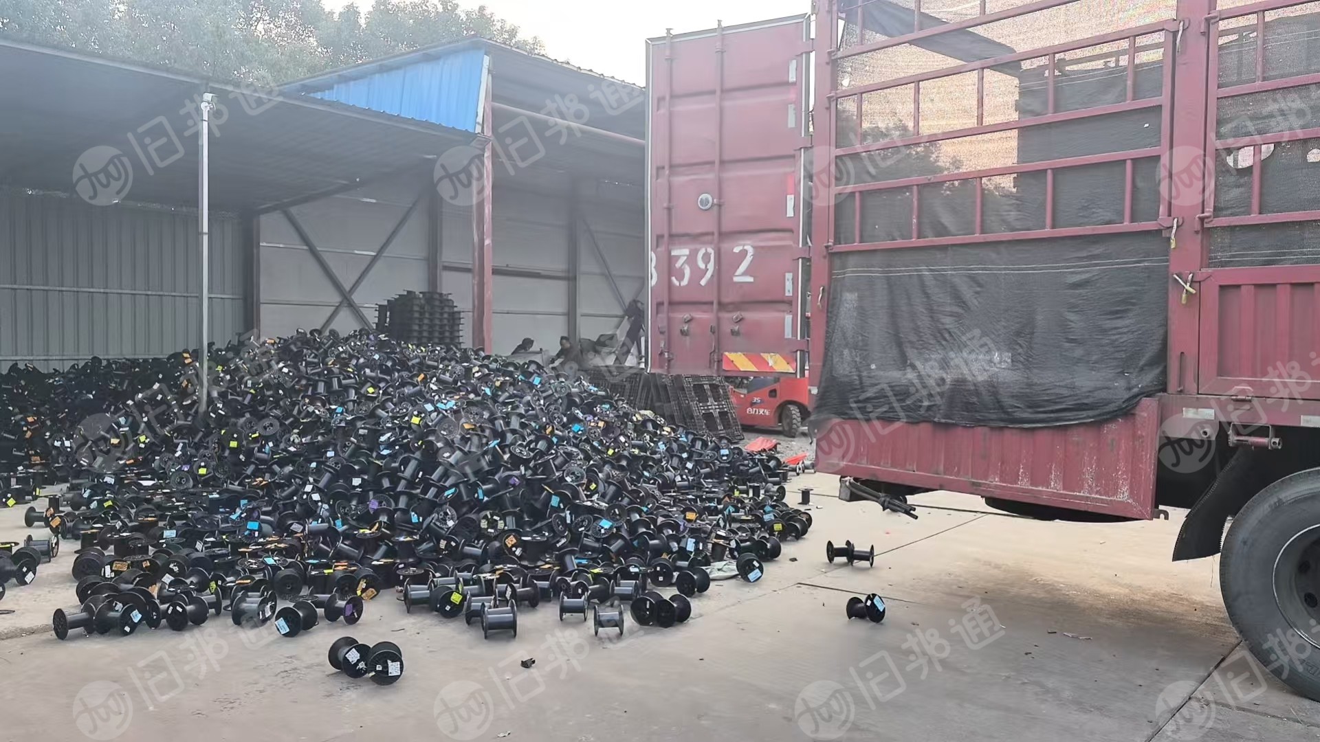 出售PS焊丝盘和ABS焊丝盘粉混和破碎料，现货20几吨