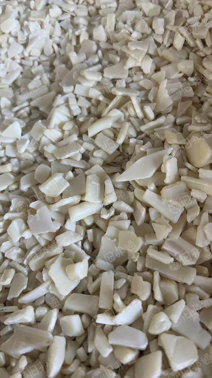 出售本色ABS一次性水口破碎料，现货十吨多