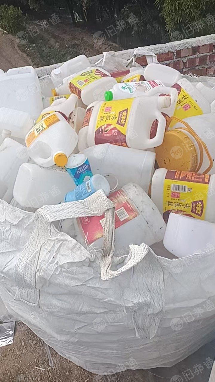 出售味极鲜酱油壶和乳白饮料瓶,未压包,长期有货