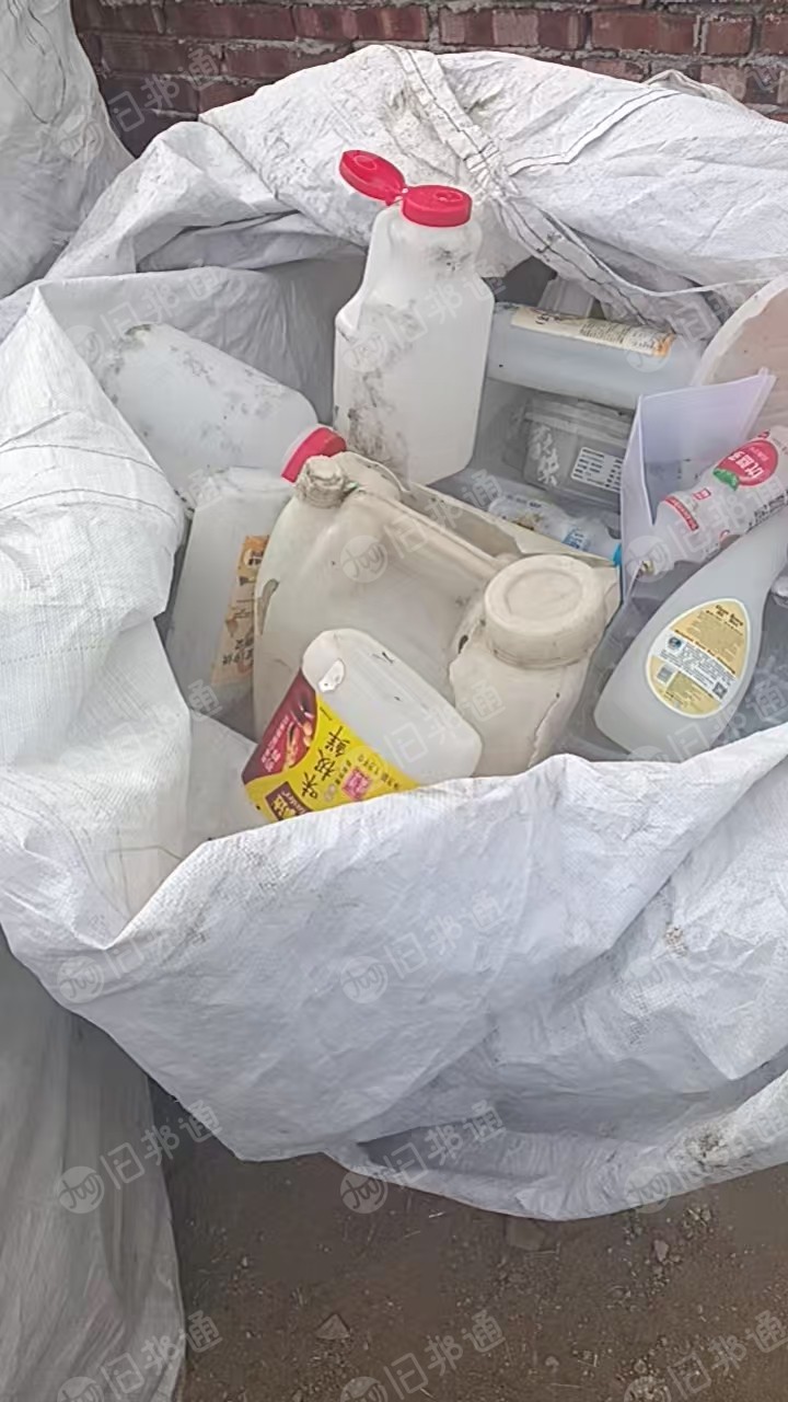 出售味极鲜酱油壶和乳白饮料瓶，未压包，长期有货